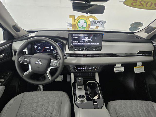 new 2025 Mitsubishi Outlander car, priced at $44,640