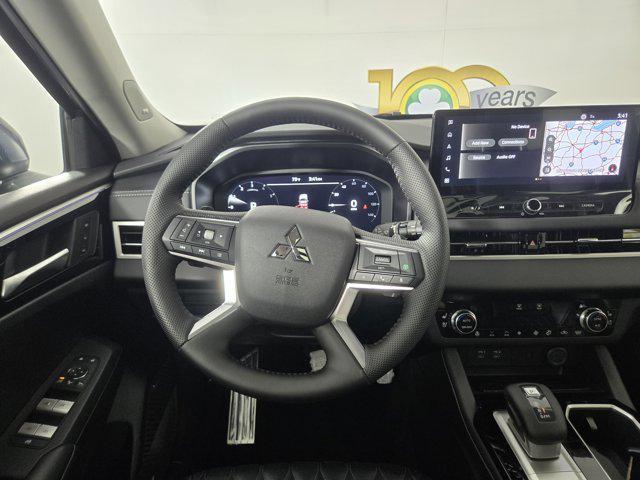 new 2025 Mitsubishi Outlander car, priced at $41,205
