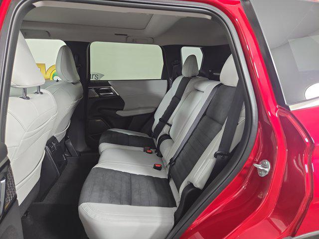 new 2025 Mitsubishi Outlander car, priced at $34,700