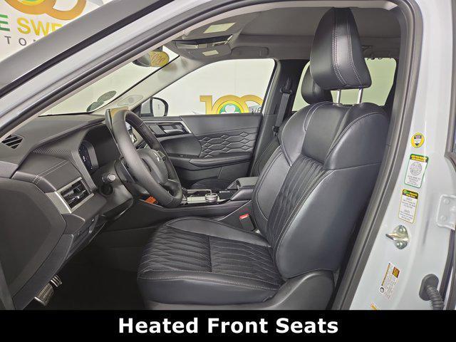 new 2025 Mitsubishi Outlander car, priced at $33,230