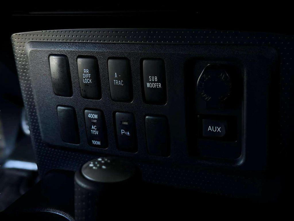 used 2007 Toyota FJ Cruiser car, priced at $11,999