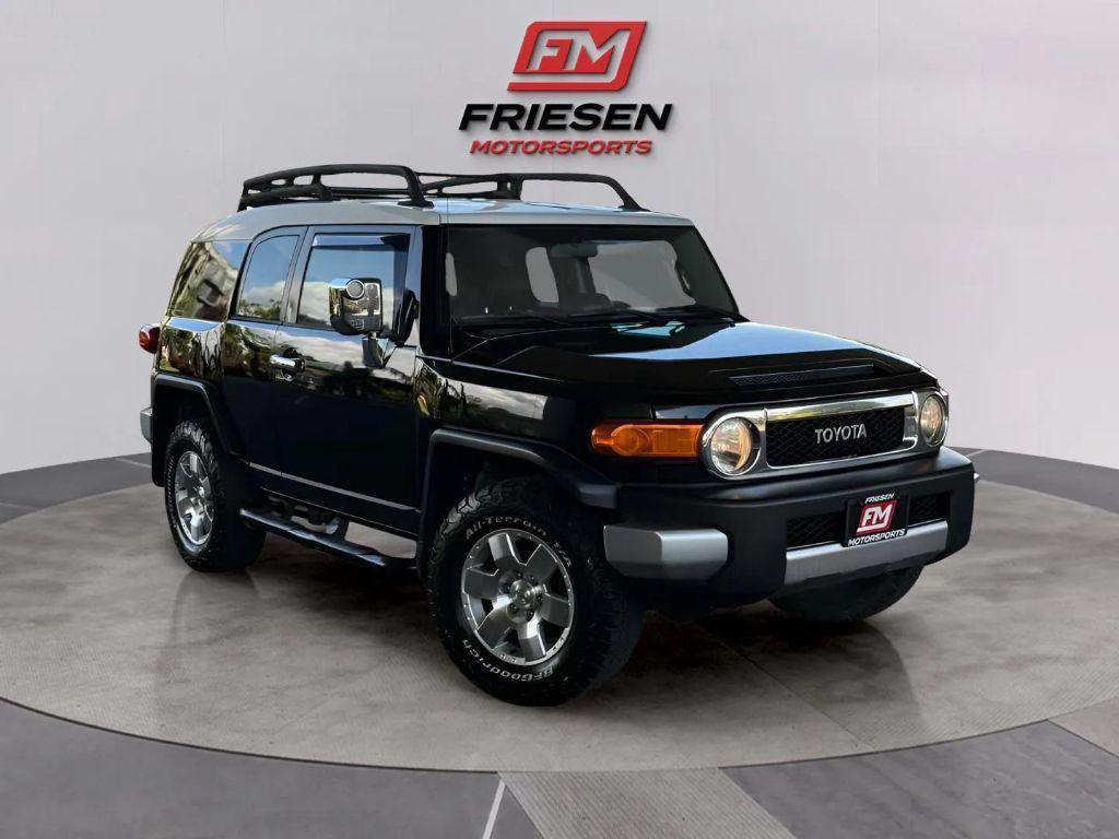 used 2007 Toyota FJ Cruiser car, priced at $11,999