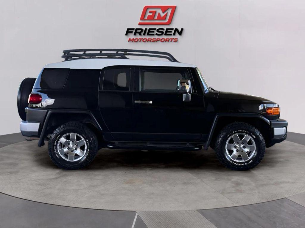 used 2007 Toyota FJ Cruiser car, priced at $11,999