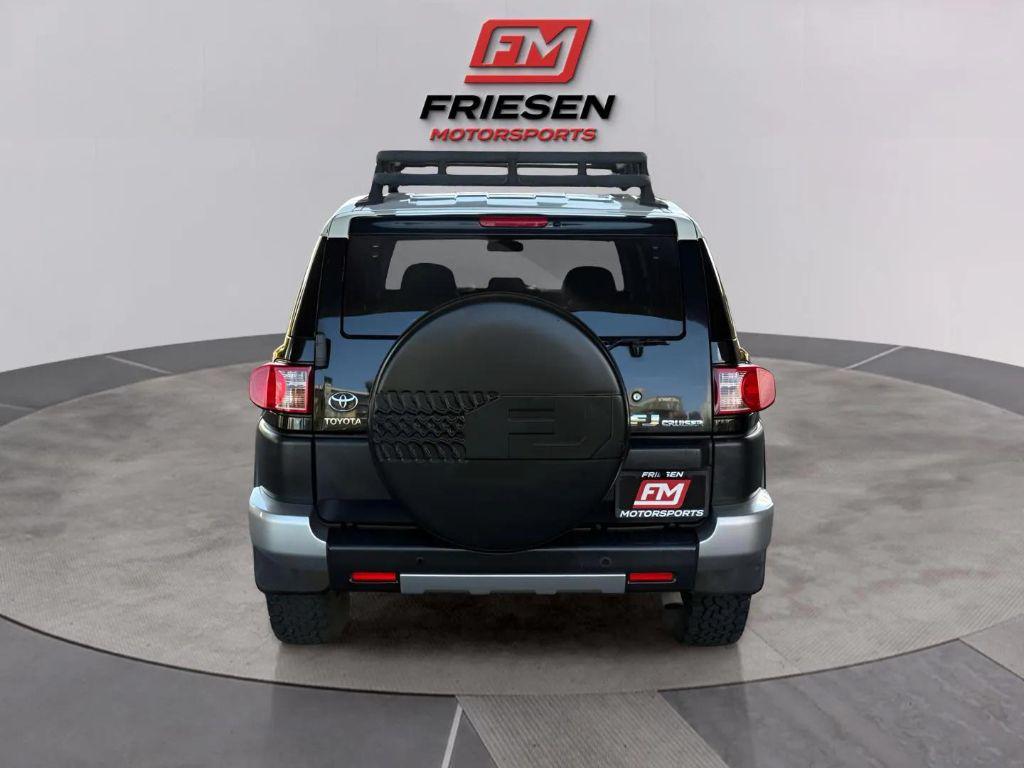 used 2007 Toyota FJ Cruiser car, priced at $11,999