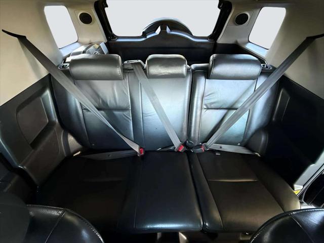 used 2007 Toyota FJ Cruiser car, priced at $12,999