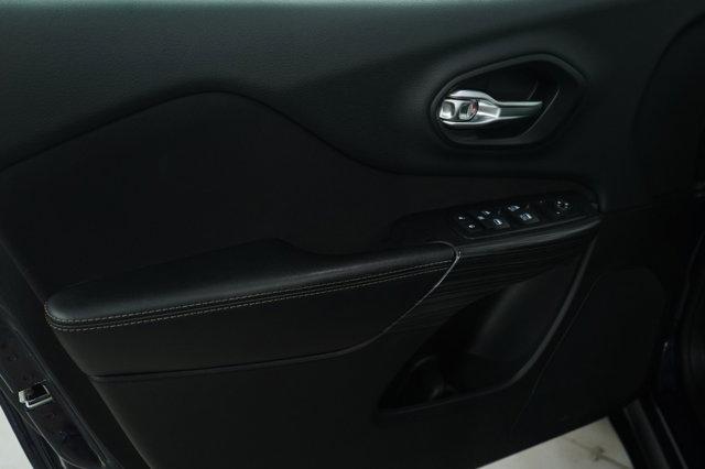 used 2015 Jeep Cherokee car, priced at $11,299