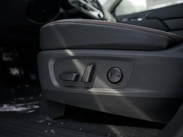 new 2025 Nissan Pathfinder car, priced at $46,799