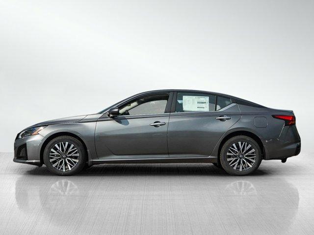 new 2025 Nissan Altima car, priced at $29,900