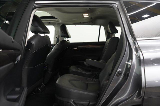 used 2021 Toyota Highlander car, priced at $38,299