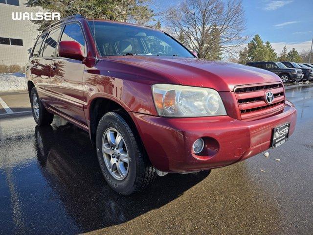 used 2007 Toyota Highlander car, priced at $3,750