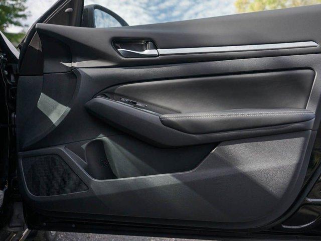 new 2025 Nissan Altima car, priced at $35,399