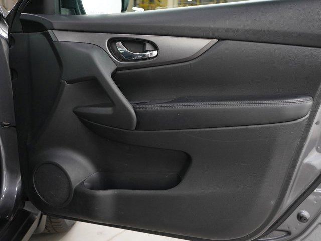 used 2016 Nissan Rogue car, priced at $12,998