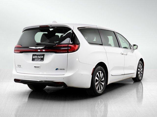 used 2022 Chrysler Pacifica Hybrid car, priced at $27,799