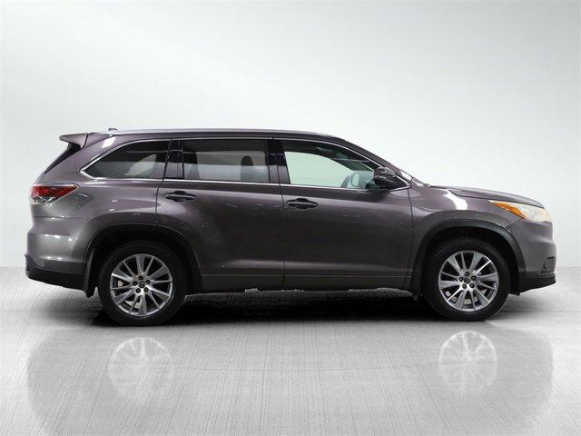 used 2016 Toyota Highlander car, priced at $21,998