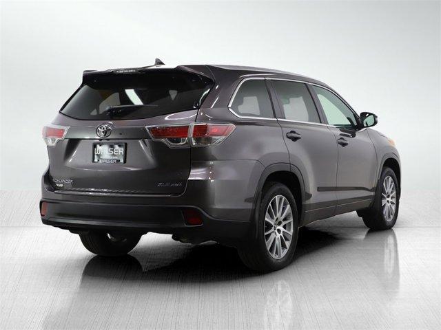 used 2016 Toyota Highlander car, priced at $21,998