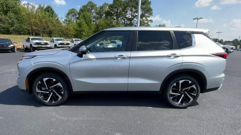 used 2023 Mitsubishi Outlander car, priced at $23,980