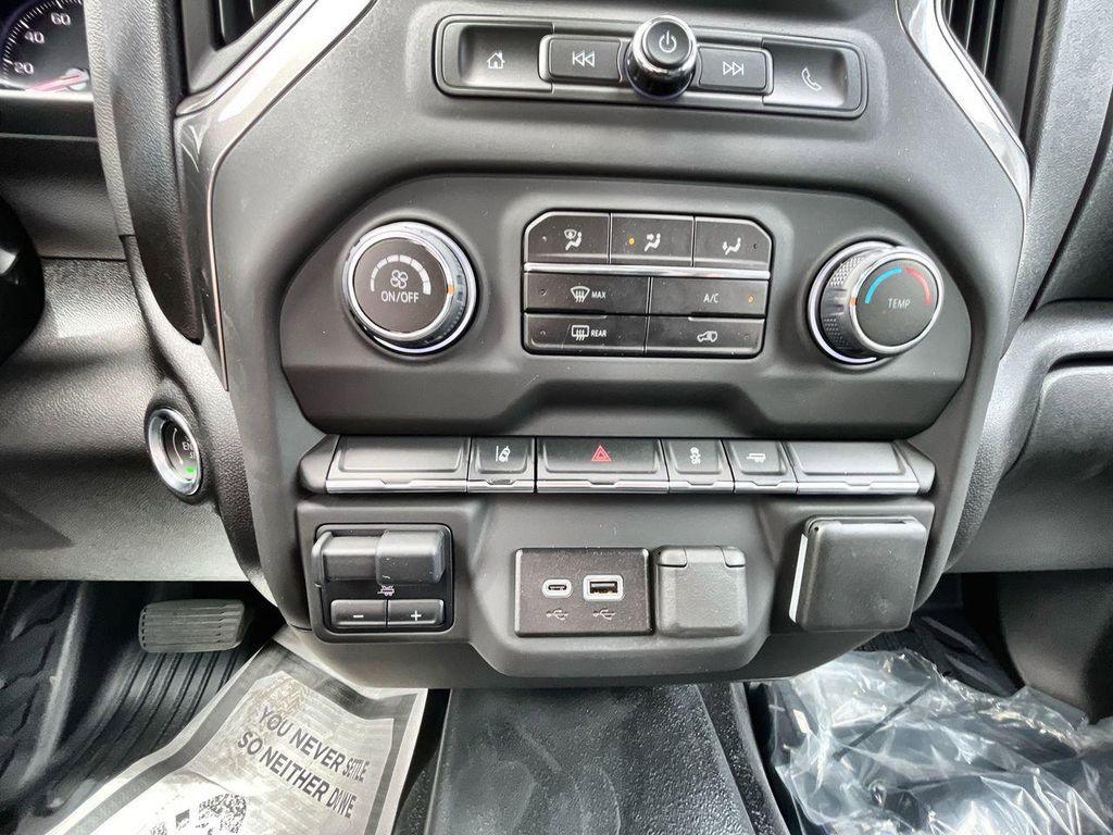 new 2025 Chevrolet Silverado 2500 car, priced at $59,980