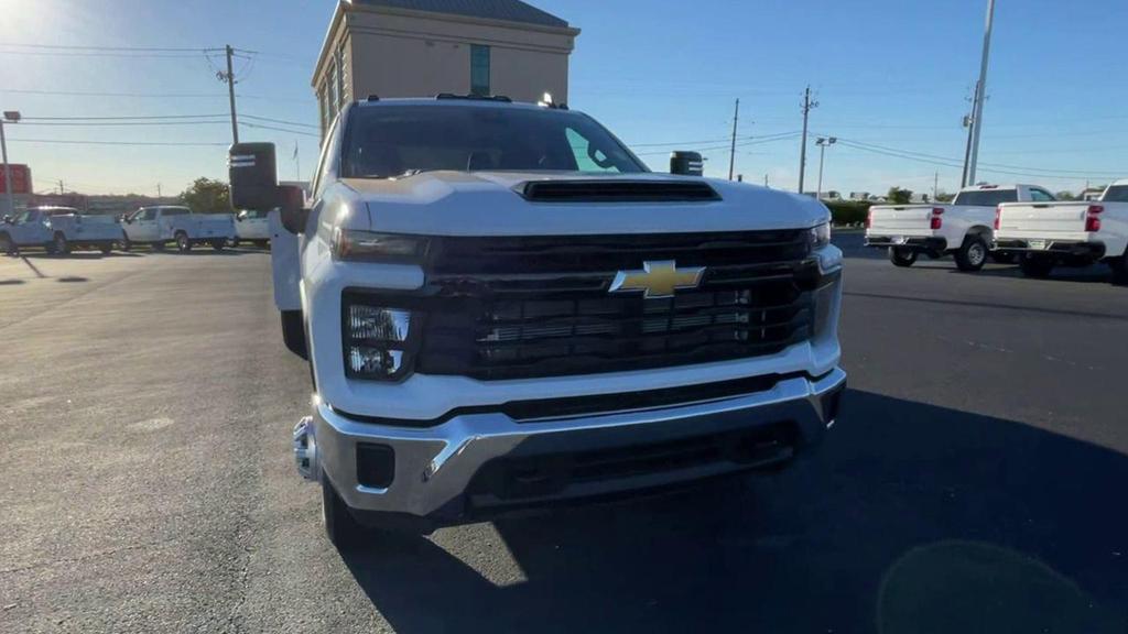 new 2025 Chevrolet Silverado 3500 car, priced at $66,083