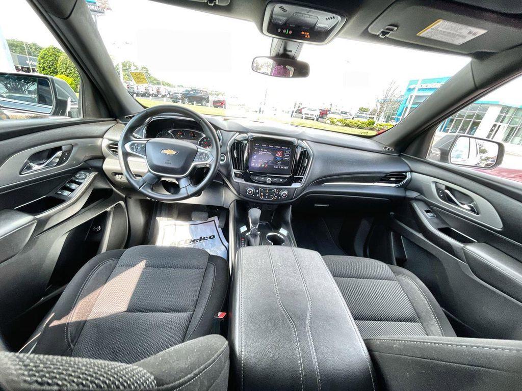 used 2023 Chevrolet Traverse car, priced at $31,539