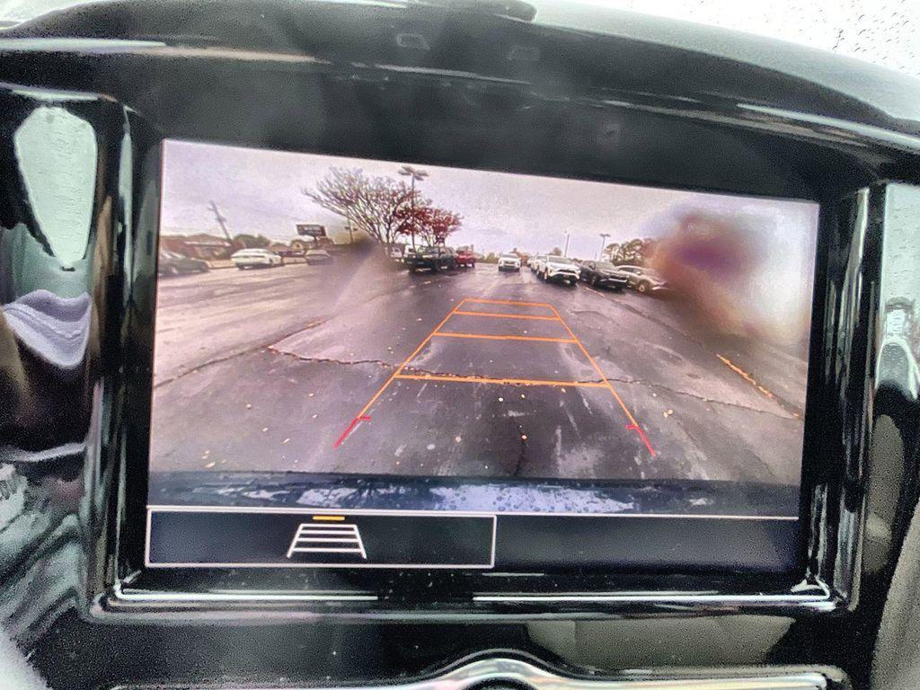 used 2023 Chevrolet Traverse car, priced at $27,585