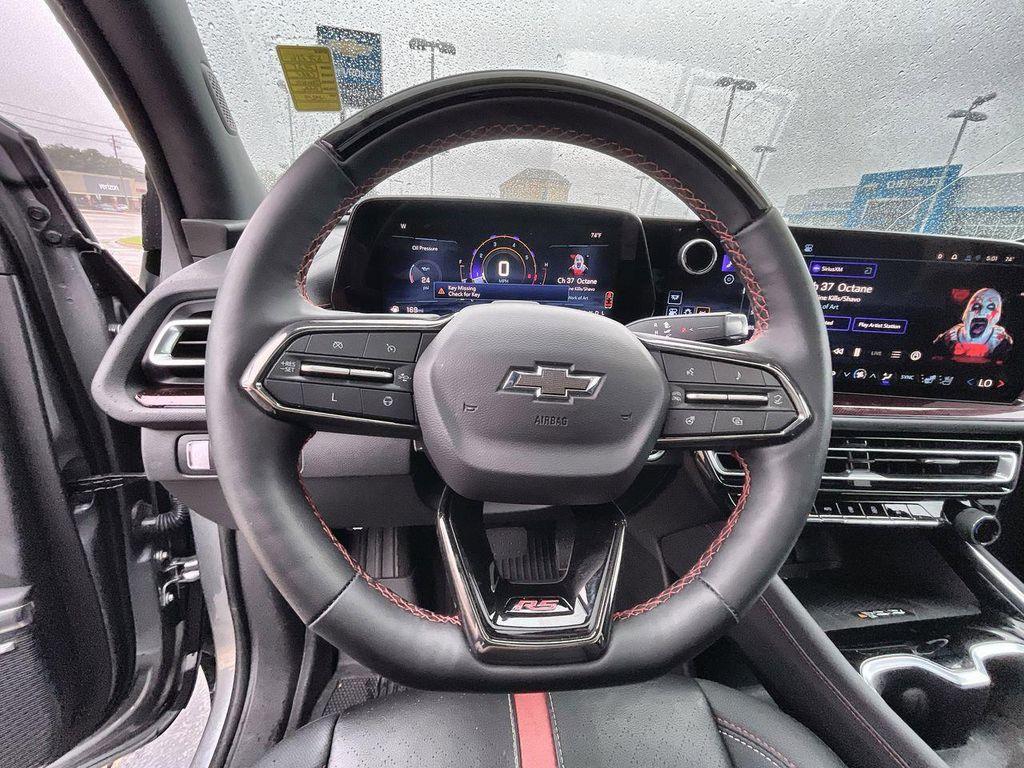 used 2025 Chevrolet Traverse car, priced at $50,980