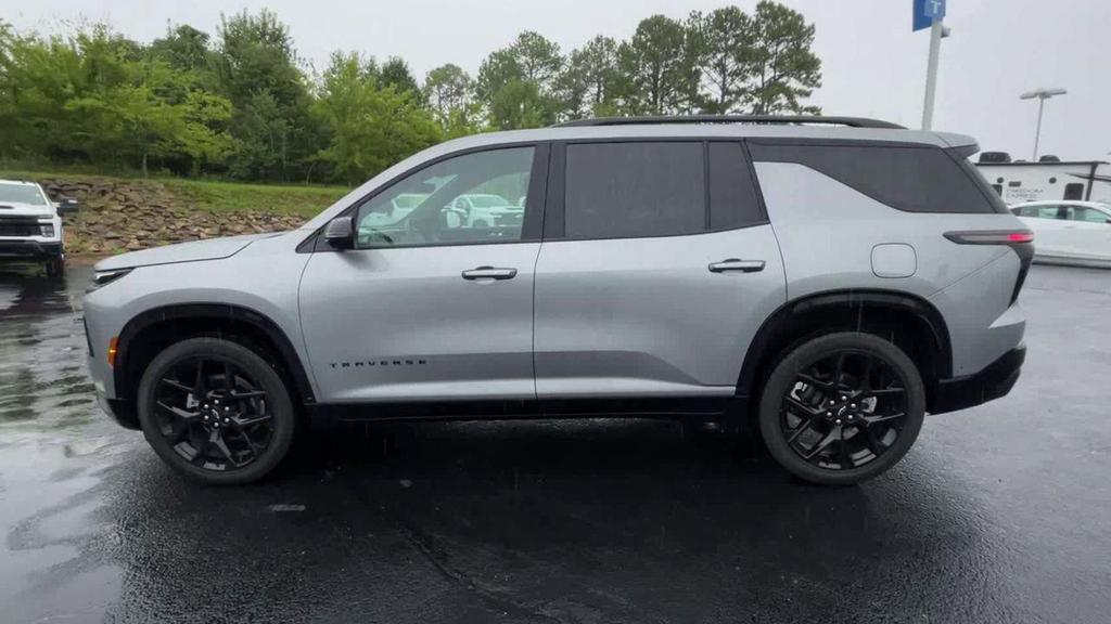 used 2025 Chevrolet Traverse car, priced at $50,980