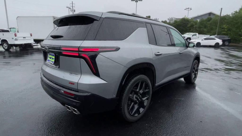 used 2025 Chevrolet Traverse car, priced at $50,980