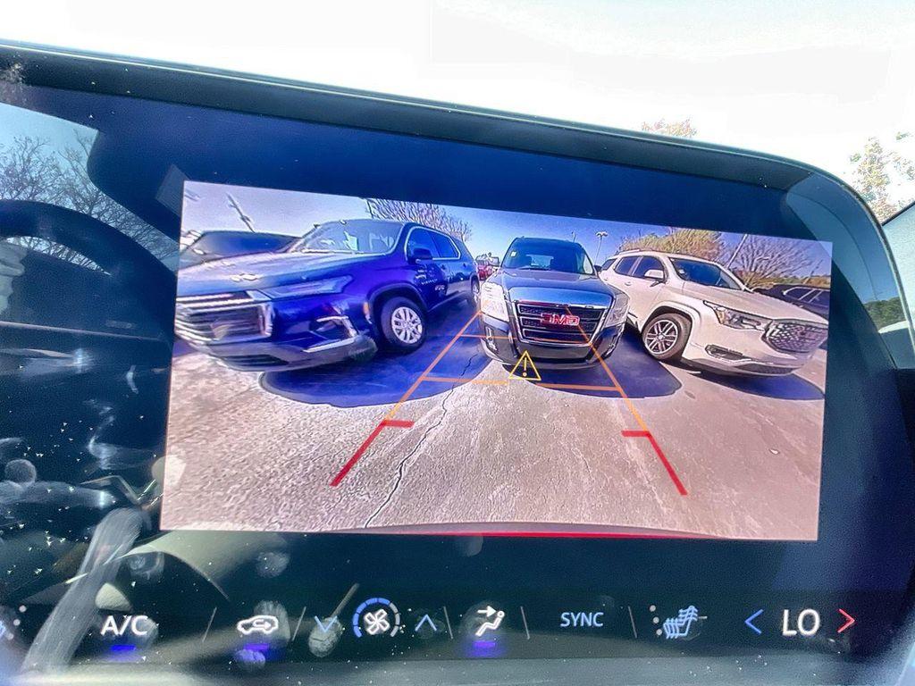 used 2025 Chevrolet Traverse car, priced at $38,980