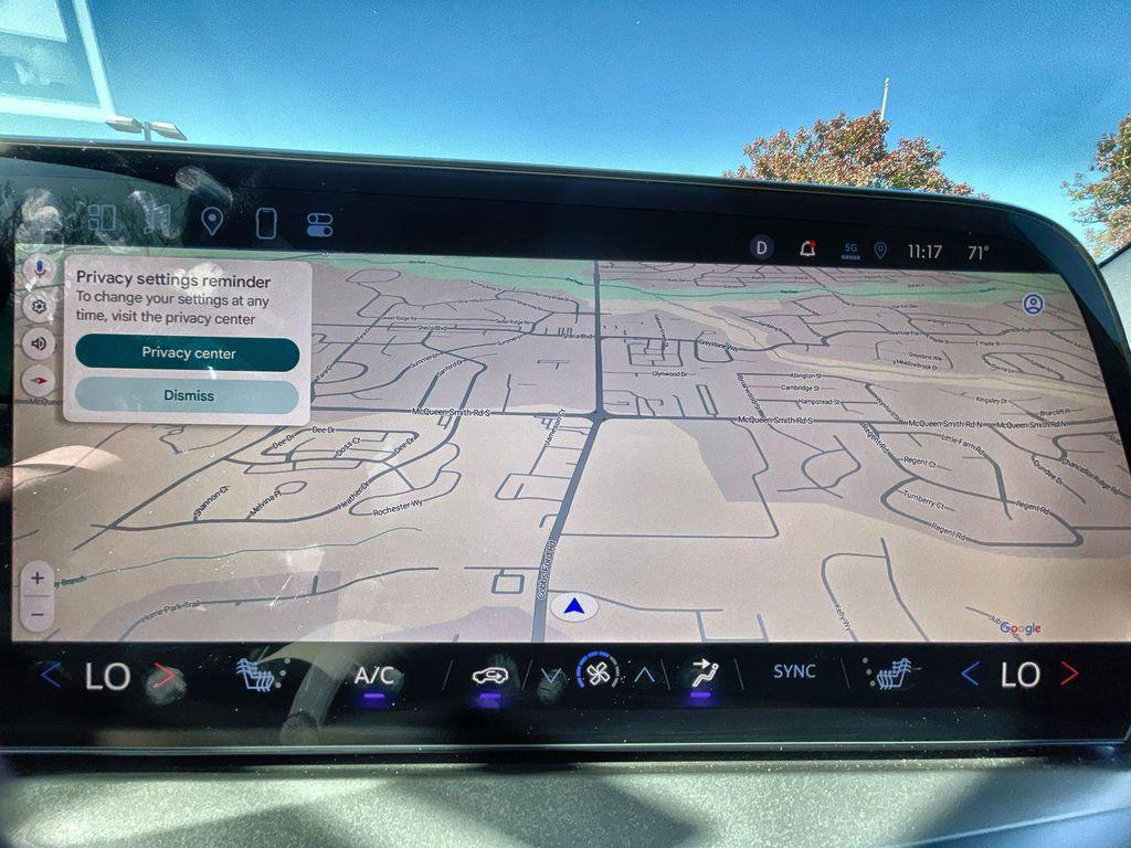 used 2025 Chevrolet Traverse car, priced at $38,980