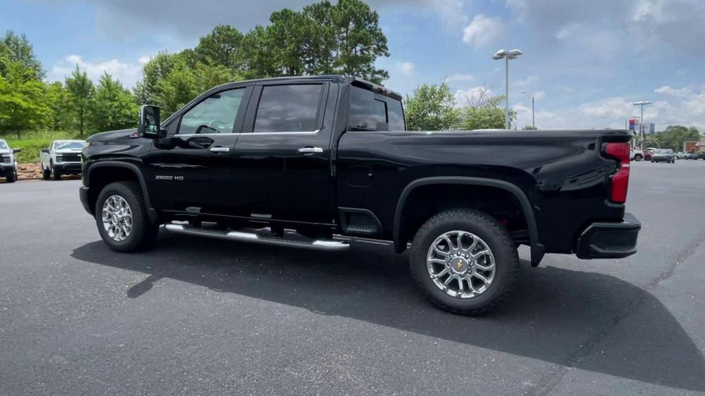 new 2025 Chevrolet Silverado 2500 car, priced at $68,110
