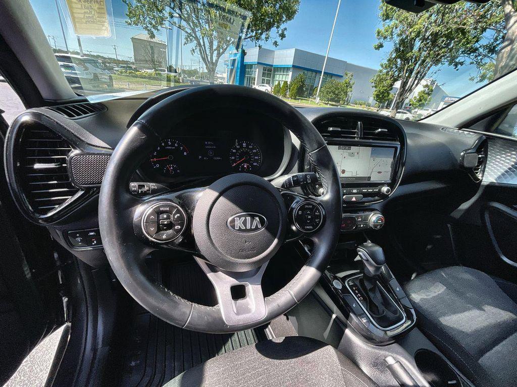 used 2021 Kia Soul car, priced at $13,569