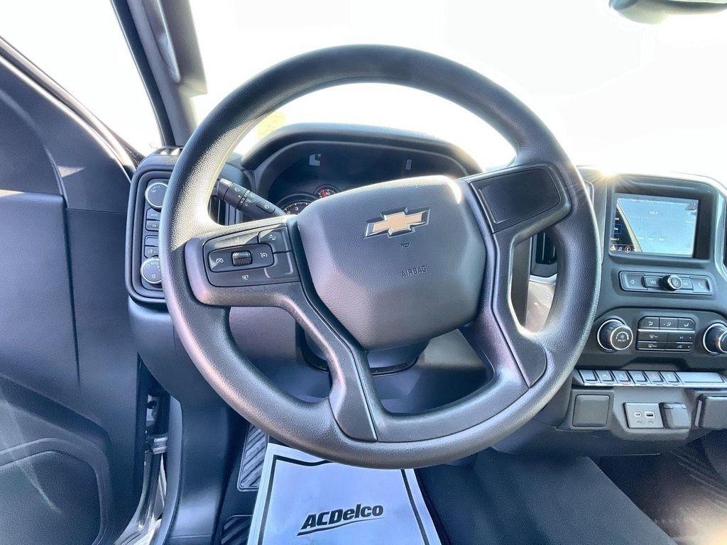 new 2025 Chevrolet Silverado 1500 car, priced at $45,980