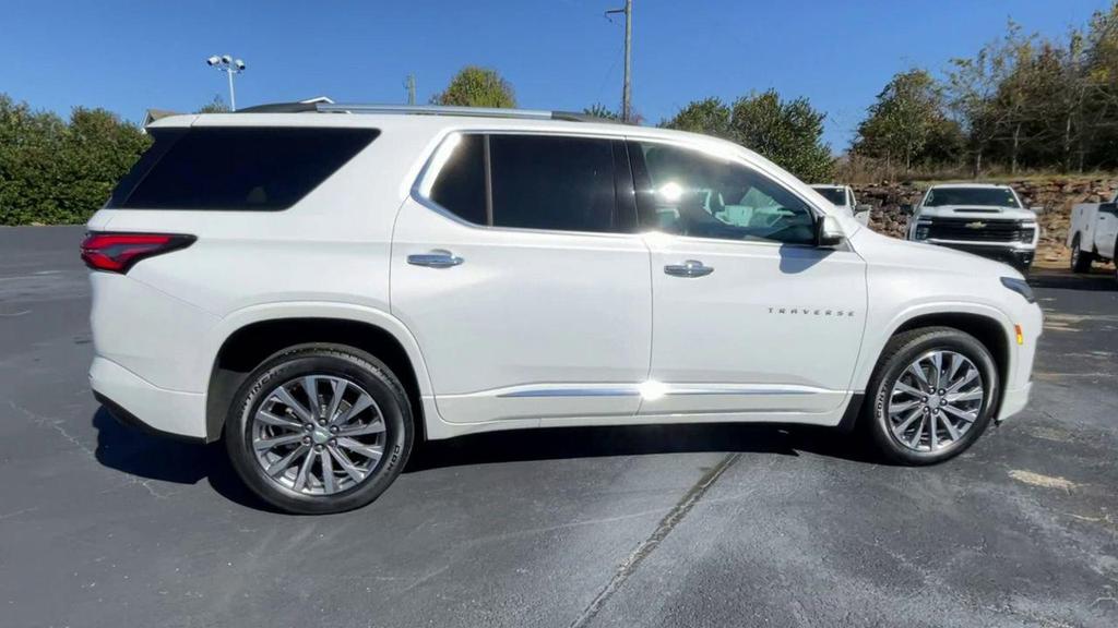 used 2023 Chevrolet Traverse car, priced at $39,940