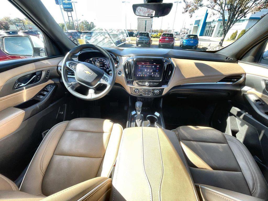 used 2023 Chevrolet Traverse car, priced at $39,940