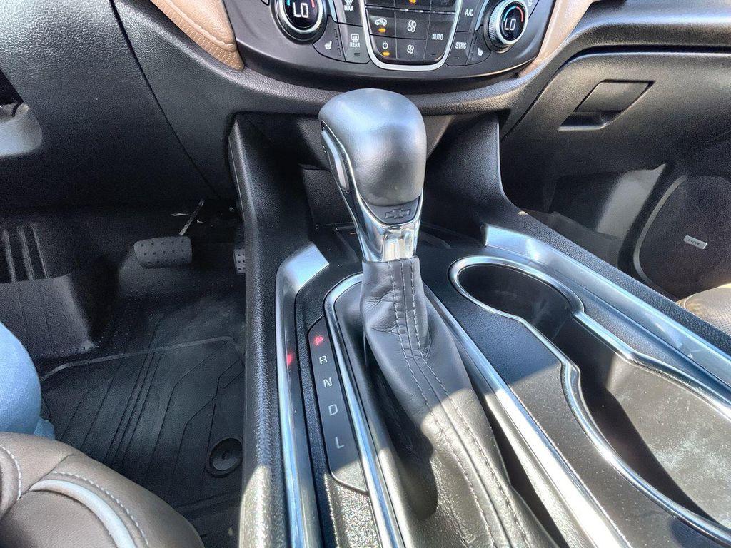 used 2023 Chevrolet Traverse car, priced at $39,940