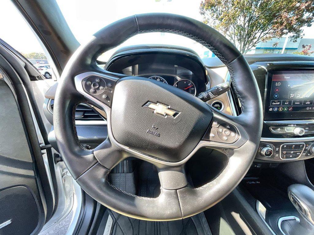 used 2023 Chevrolet Traverse car, priced at $39,940