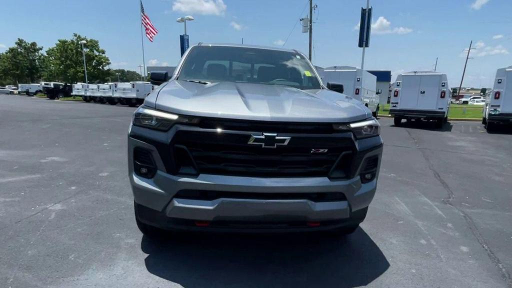new 2025 Chevrolet Colorado car