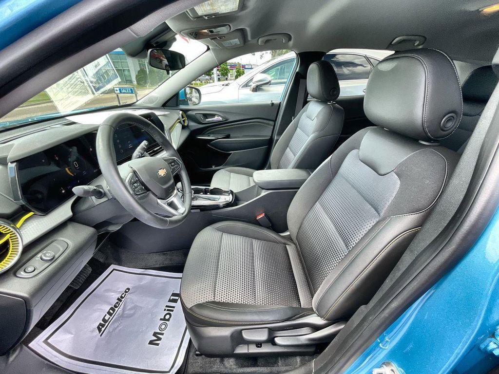 used 2025 Chevrolet Trax car, priced at $24,918