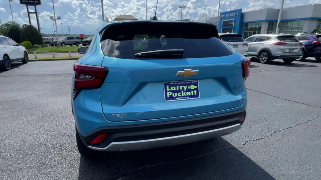 used 2025 Chevrolet Trax car, priced at $24,918