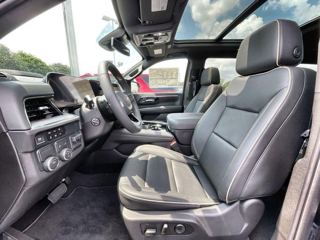 new 2025 Chevrolet Tahoe car, priced at $73,760