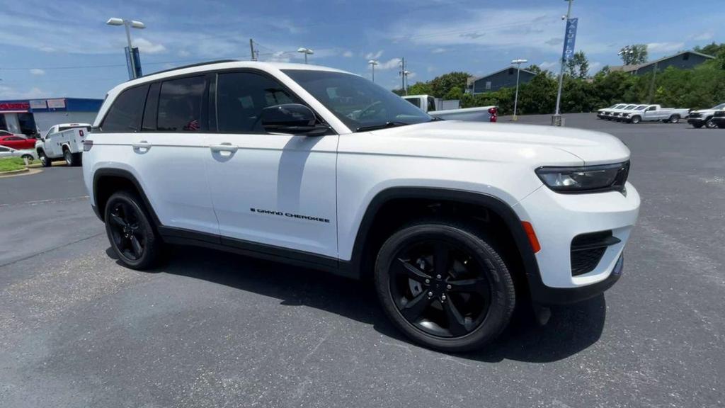 used 2023 Jeep Grand Cherokee car, priced at $33,990