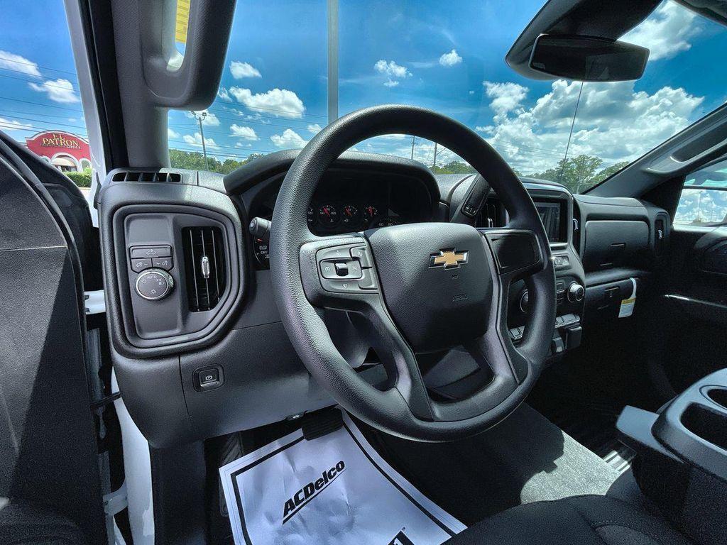 new 2025 Chevrolet Silverado 1500 car, priced at $47,125
