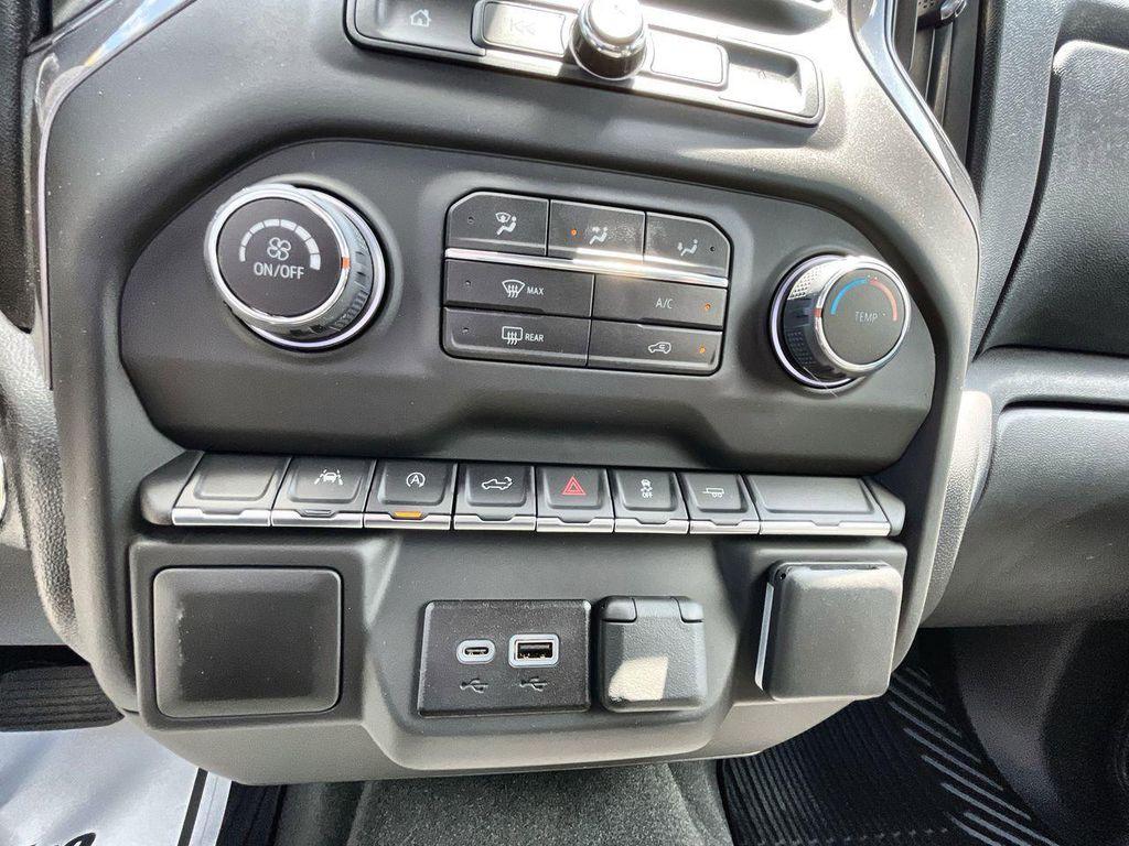 new 2025 Chevrolet Silverado 1500 car, priced at $47,125