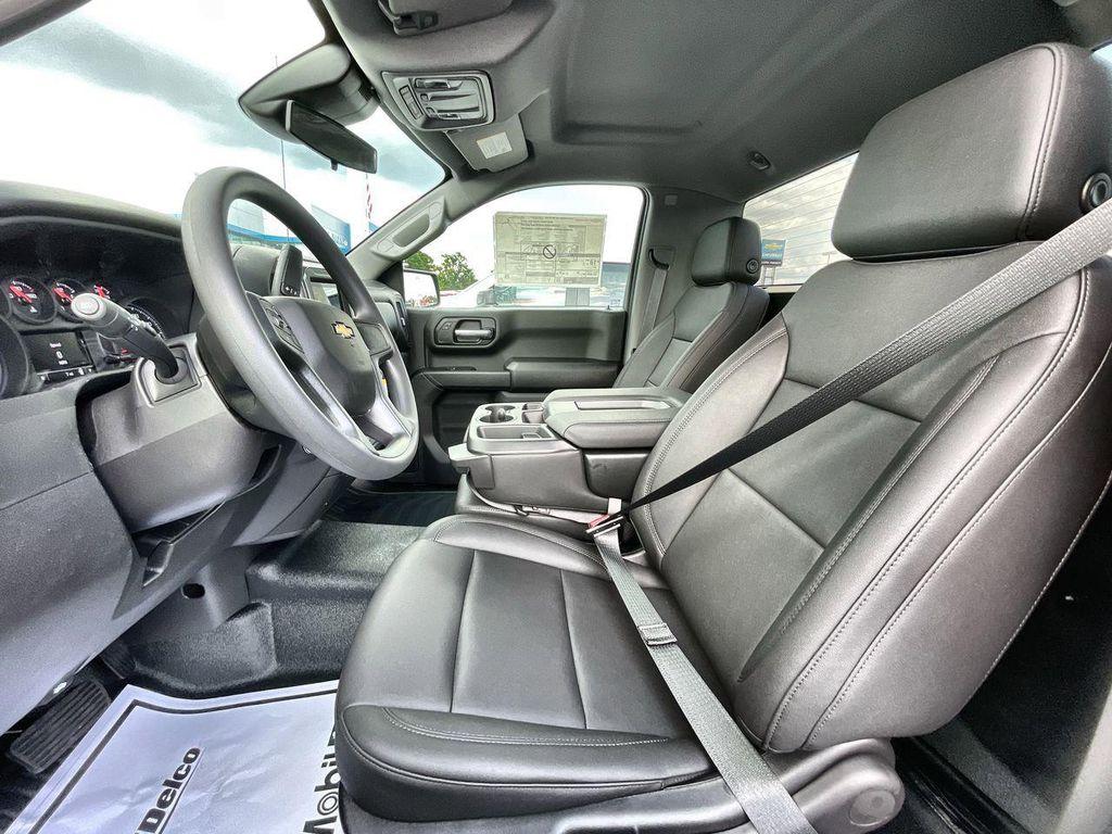 new 2025 Chevrolet Silverado 1500 car, priced at $40,705