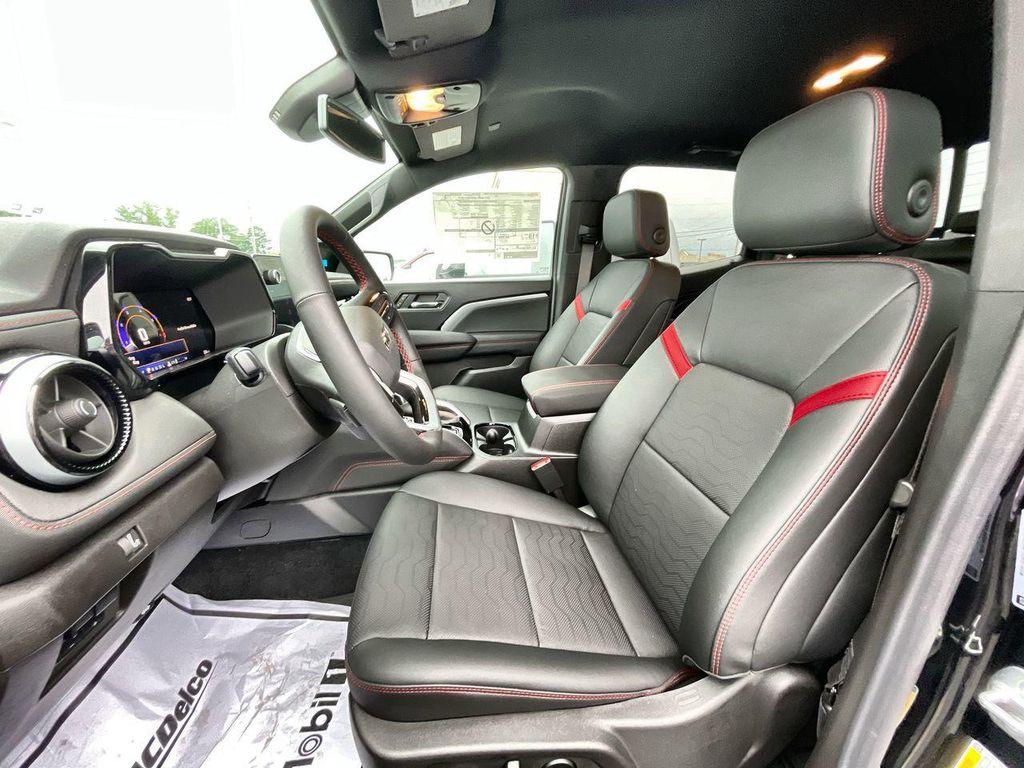 new 2025 Chevrolet Colorado car, priced at $45,080