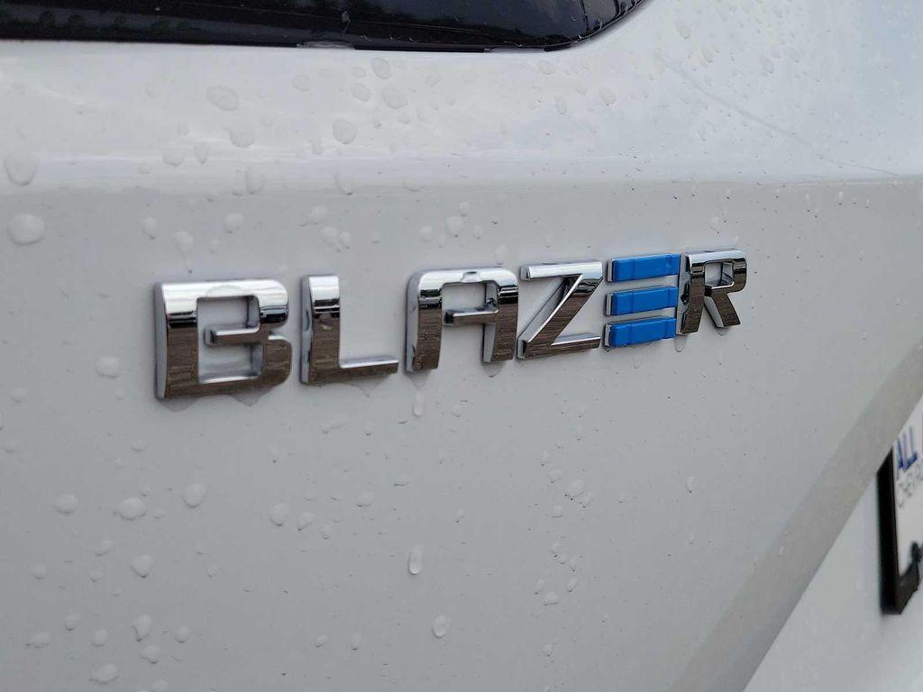 new 2025 Chevrolet Blazer EV car, priced at $39,595