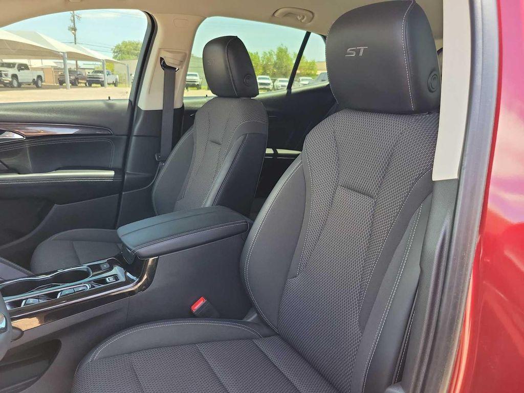 used 2023 Buick Envision car, priced at $24,500
