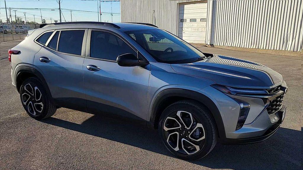 new 2025 Chevrolet Trax car, priced at $26,690