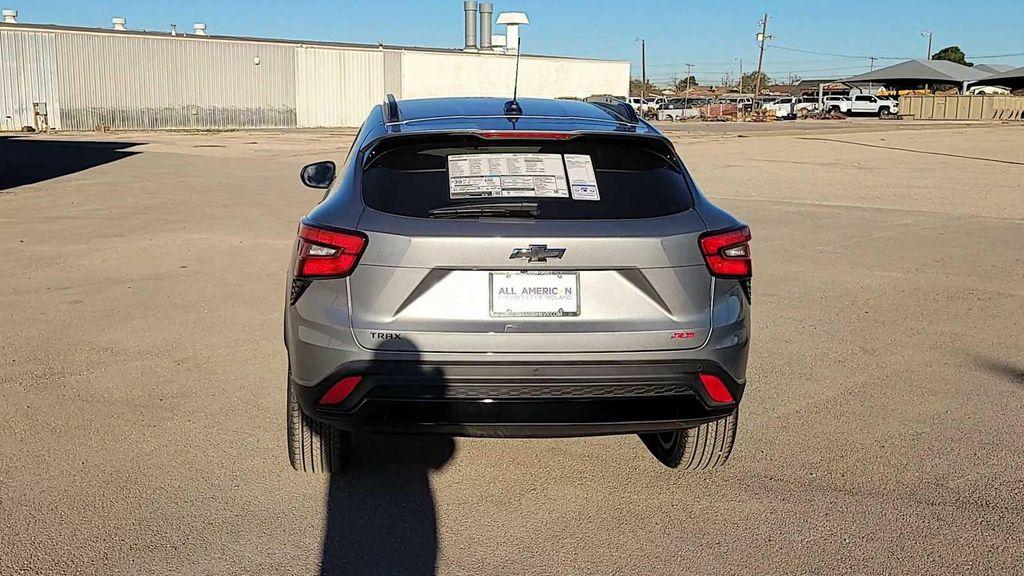 new 2025 Chevrolet Trax car, priced at $26,690