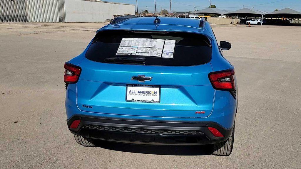 new 2025 Chevrolet Trax car, priced at $27,085